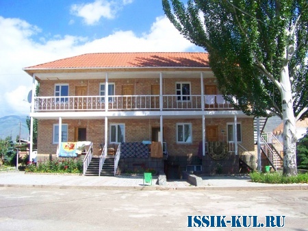 1 корпус гостевого дома "Адилет" на Иссык-Куле.