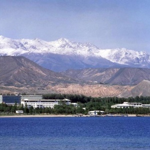 Выбор отеля и других мест отдыха на Иссык-Куле.